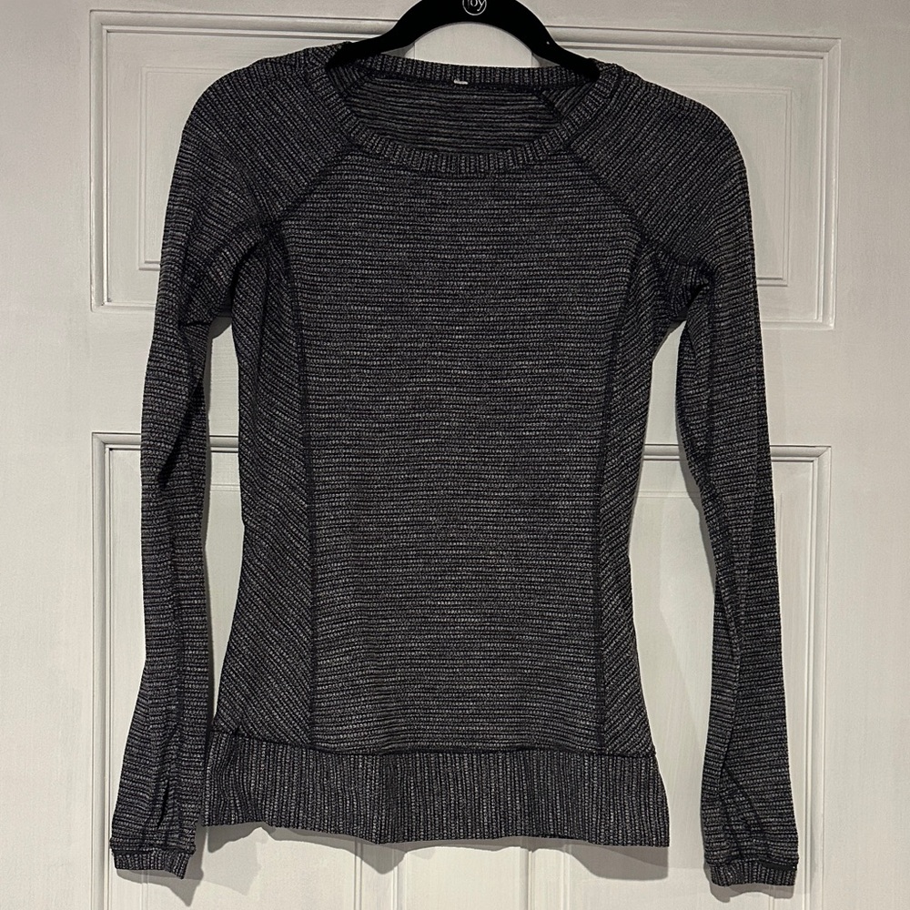 lululemon athletica Charcoal Long Sleeve Top